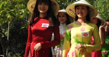 Ngắm loạt ảnh top 15 Người đẹp Ảnh Việt Nam khoe sắc trong tà áo dài truyền thống