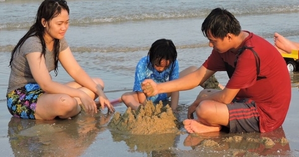 Vui chơi trên bãi biển không rác ở Vũng Tàu