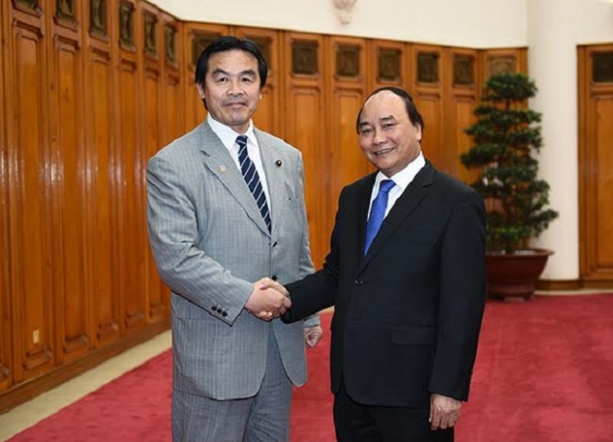Thủ tướng Nguyễn Xu&acirc;n Ph&uacute;c tiếp Bộ trưởng Bộ Gi&aacute;o dục Nhật Bản.