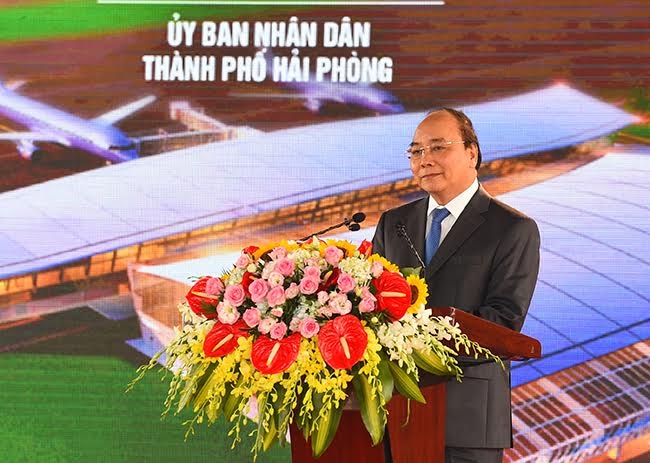 Thủ tướng Nguyễn Xu&acirc;n Ph&uacute;c ph&aacute;t biểu tại lễ kh&aacute;nh th&agrave;nh.