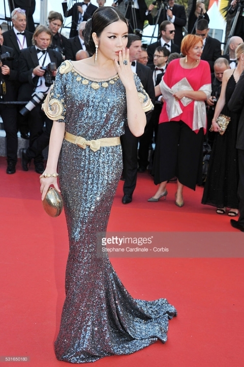 Chiếc đầm gần đ&acirc;y nhất trong li&ecirc;n hoan phim Cannes vừa qua.