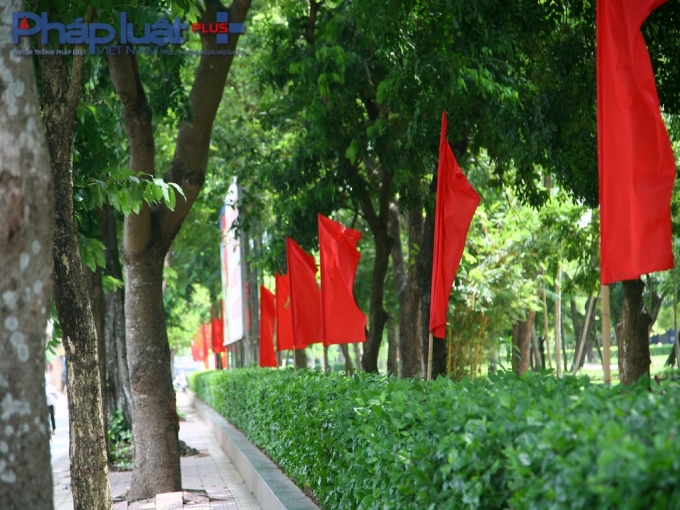 Phủ L&yacute; (H&agrave; Nam): Đường phố trang ho&agrave;ng cờ hoa trước ng&agrave;y bầu cử