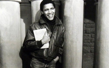 Thời tuổi trẻ của Tổng thống Obama trôi qua như thế nào?