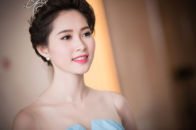 Hoa hậu Thu Thảo chưa sẵn s&agrave;ng thi quốc tế.