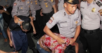 Indonesia cho phép hoạn kẻ ấu dâm