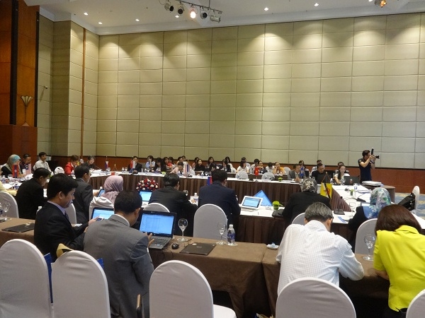 Hội nghị c&oacute; sự g&oacute;p mặt của 10 nước th&agrave;nh vi&ecirc;n Cộng đồng ASEAN.