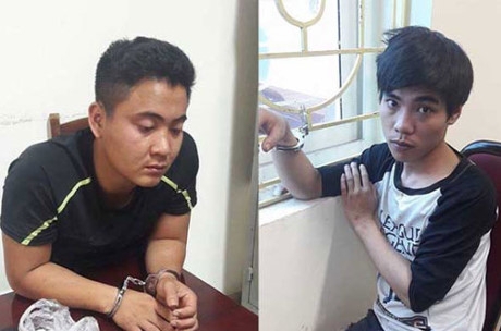 Hà Nội: Hai thanh niên hùng hổ cầm thanh sắt vụt cảnh sát cơ động