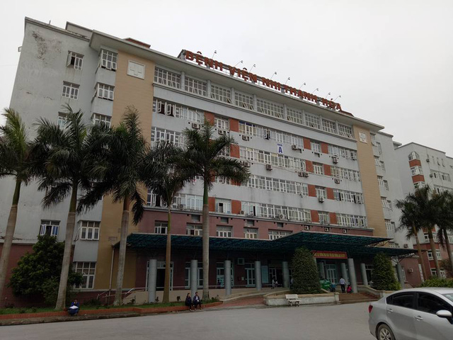 Bệnh viện Nhi Thanh H&oacute;a, nơi c&aacute;c y b&aacute;c sĩ thực hiện phẫu thuật thẩm mỹ chui cho kh&aacute;ch h&agrave;ng.
