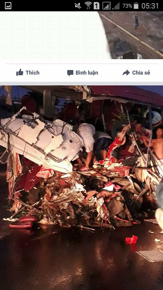 Cận cảnh hiện trường vụ tai nạn thảm khốc ở Gia Lai l&agrave;m 10 người chết, nhiều người bị thương