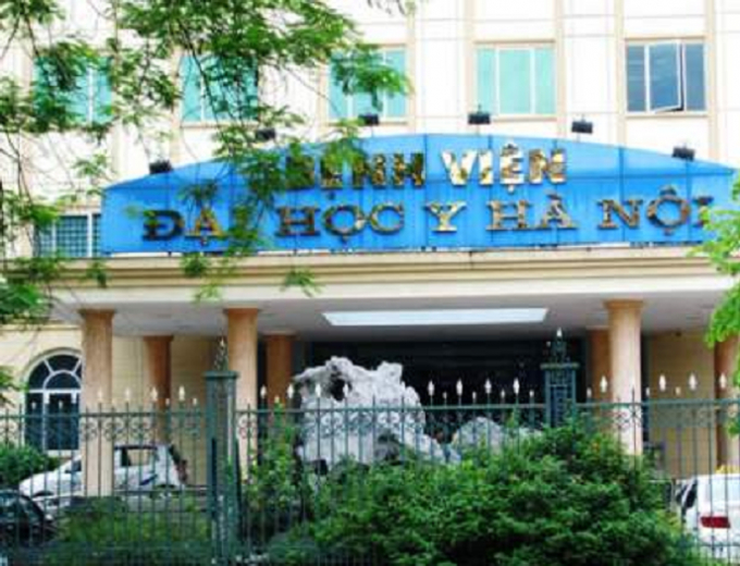 Bệnh viện Đại học Y H&agrave; Nội, nơi xảy ra sự việc.