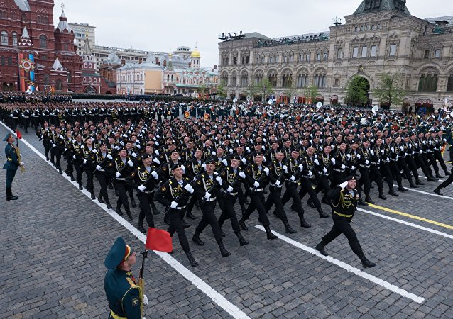 27 khối binh sĩ Nga đại diện cho c&aacute;c học viện, nh&agrave; trường, qu&acirc;n binh chủng duyệt binh tr&ecirc;n Quảng trường Đỏ.