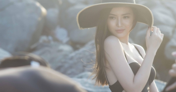 Hoa hậu Ngọc Duyên diện monokini lộ vòng eo 58cm đầy gợi cảm