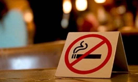 Tổng thống Philippines ra lệnh cấm hút thuốc lá nghiêm khắc