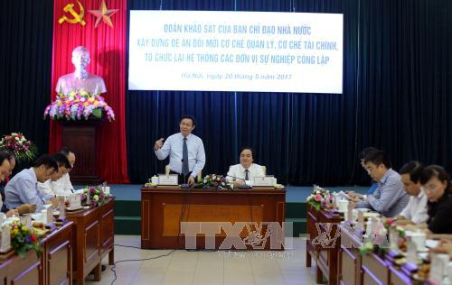 Ph&oacute; Thủ tướng Vương Đ&igrave;nh Huệ ph&aacute;t biểu tại buổi l&agrave;m việc với Bộ Giáo dục v&agrave; Đào tạo. Ảnh: Danh Lam/TTXVN.