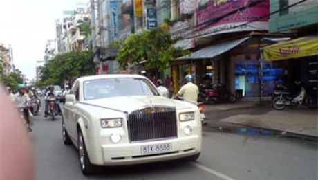 Ngắm d&agrave;n xe si&ecirc;u sang Rolls-Royce ở Việt Nam mang biển tứ qu&yacute; 'si&ecirc;u khủng'