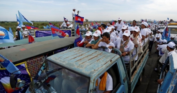 Campuchia nóng ngay trong ngày đầu vận động tranh cử