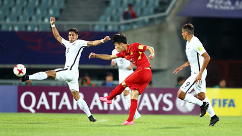 Ho&agrave;ng Đức bỏ lỡ cơ hội để gi&uacute;p U20 Việt Nam chiến thắng.