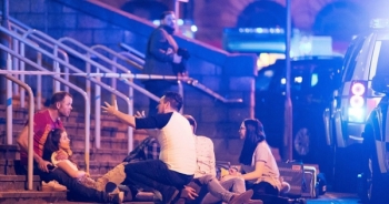 Nổ lớn tại nhà thi đấu ở Anh: Ít nhất 19 người chết, 50 người bị thương