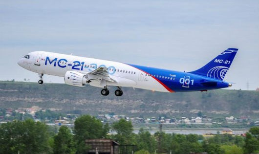 M&aacute;y bay thương mại tầm trung MS-21 cất c&aacute;nh tại Irkutsk, Nga ng&agrave;y 28/5. (Ảnh: Reuters)
