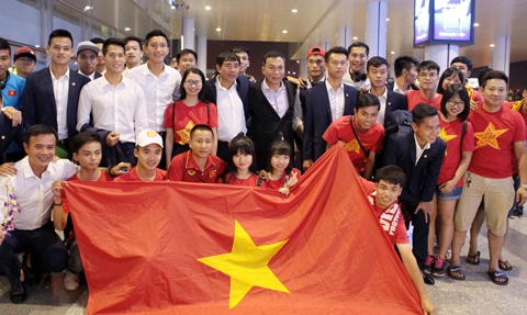 U20 Việt Nam về nước trong sự chào đón nồng nhiệt