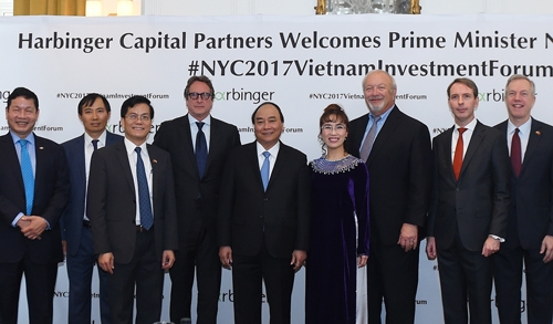 Thủ tướng Nguyễn Xuân Phúc tọa đàm bàn tròn với các doanh nghiệp Hoa Kỳ
