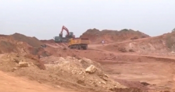 Phú Thọ: Phù phép đất rừng thành công trường khai thác khoáng sản