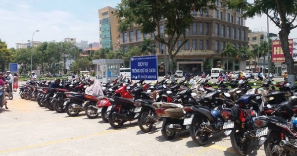 Lùm xùm tại bãi phí thu xe ở Đà Nẵng: Nhà thầu "than" khó vì thu không bằng chi?!