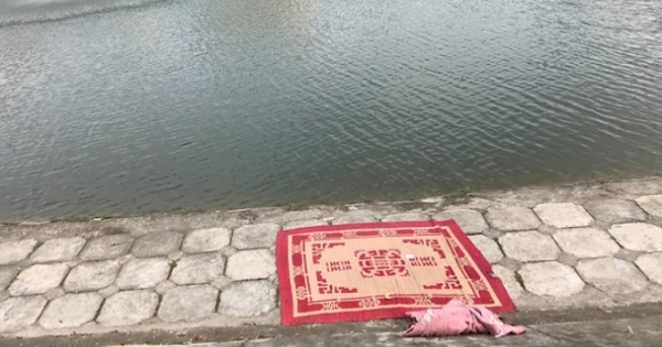 Hà Nội: Bàng hoàng phát hiện thi thể người đàn ông nổi trên hồ Ngọc Khánh