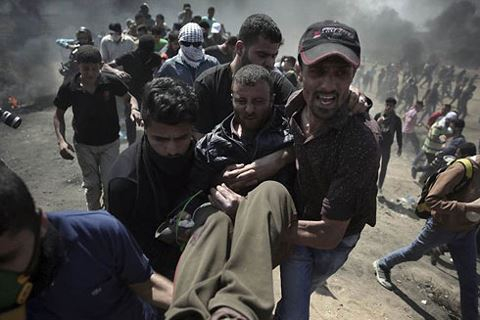 Cuộc đụng độ giữa người Palestine v&agrave; lực lượng an ninh Israel khiến nhiều người bị thương.