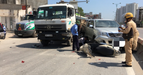 Xe tải gây tai nạn liên hoàn trên đường Phạm Văn Đồng
