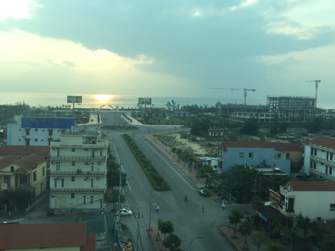 Hạ tầng đ&ocirc; thị khu vực ven biển Bảo Ninh, TP Đồng Hới hiện nay. Nguồn ảnh: B&aacute;o X&acirc;y dựng