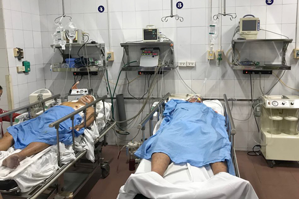 Bệnh nhân tai nạn giao thông nặng được điều trị tại phòng Hồi sức cấp cứu của BV Việt Đức.