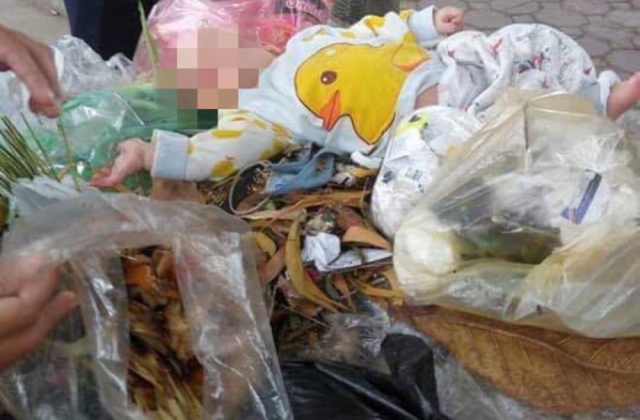 Hà Nội: Phát hiện bé trai khoảng 4 tháng tuổi bị bỏ rơi ở thùng rác