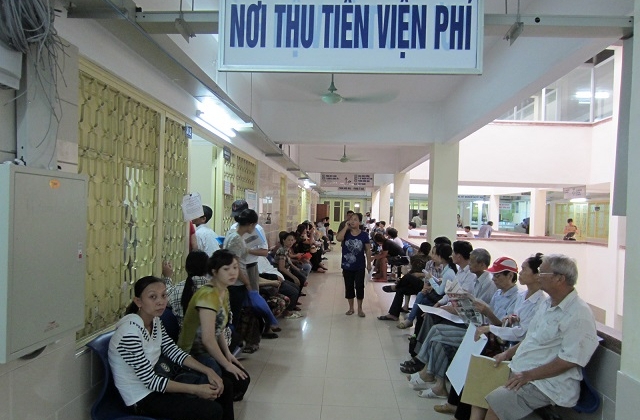 Bắt đầu tăng giá đồng loạt cả nghìn dịch vụ khám chữa bệnh tại Hà Nội