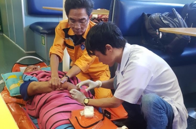 Cứu nạn thuyền viên tàu cá bị tai biến mạch máu não tại ngư trường Hoàng Sa