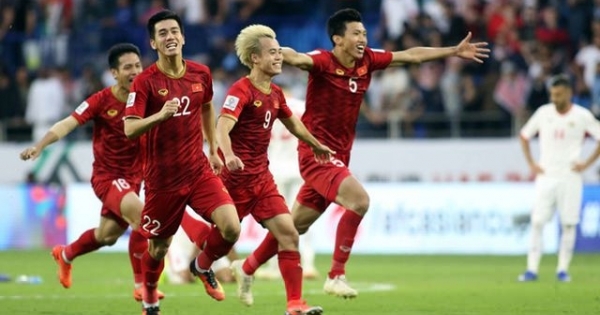 Bóng đá Việt Nam hướng mục tiêu kép World Cup và SEA Games