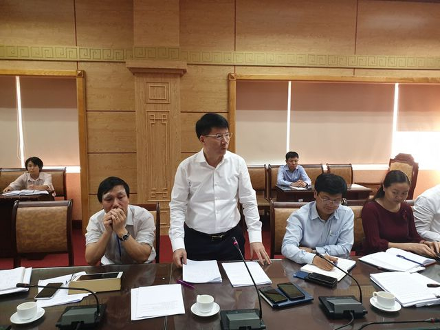 Thứ trưởng Bộ Y tế Trương Quốc Cường phát biểu tại cuộc họp.