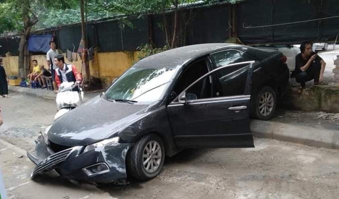 Chiếc ô tô gây ra vụ tai nạn.