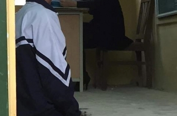 Hà Nội: Đình chỉ công tác cô giáo bắt học sinh quỳ trong giờ học