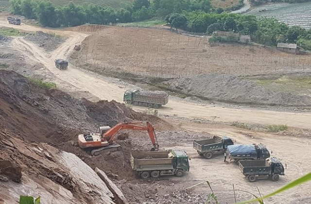 Đại công trường khai thác khoáng sản hết phép ở Ninh Bình