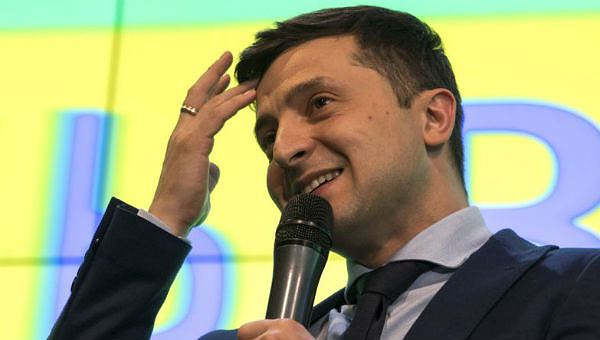 Bầu cử tổng thống Ukraine: Diễn viên hài dẫn đầu cuộc đua
