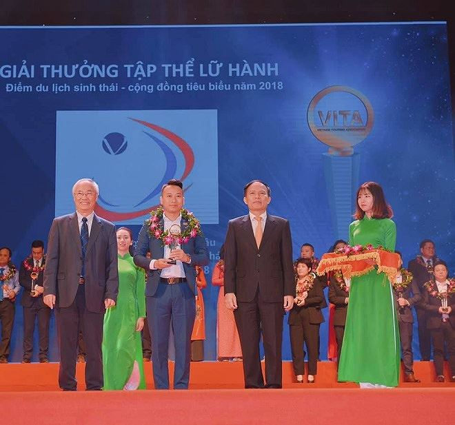 “Khu du lịch Happy Land Mộc Châu của CEO Nguyễn Mạnh Hùng được vinh danh là khu du lịch sinh thái đón nhiều khách nhất 2018 tại VITM 2019”.