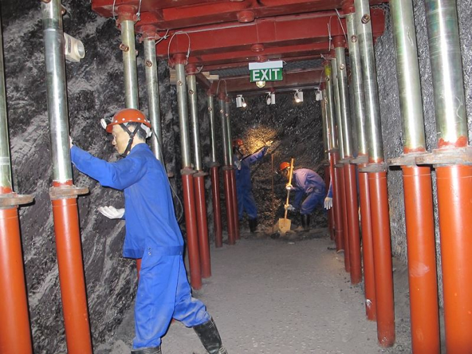 Khu mô phỏng hầm lò khai thác than