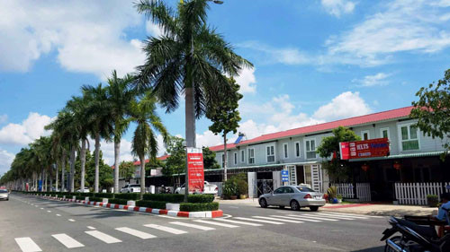 Căn phòng tại khách sạn trong KDC Tiamo Phú Thịnh, phường Phú Thọ, TP Thủ Dầu Một, tỉnh Bình Dương, nơi nhóm phụ nữ lưu trú trước khi bị bắt đang được phong tỏa nghiêm ngặt.