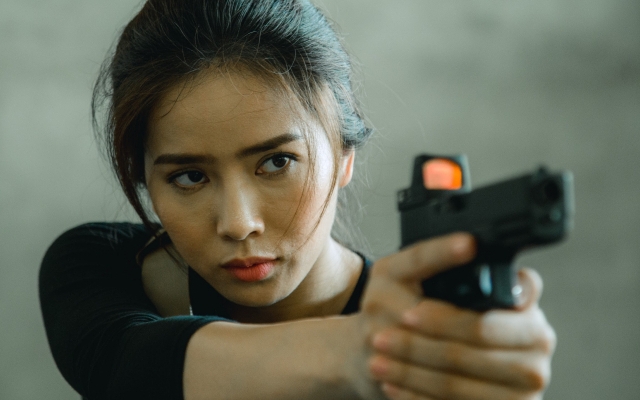 Bella Mai tự chi tiền làm phim ngắn hành động “The Killer”