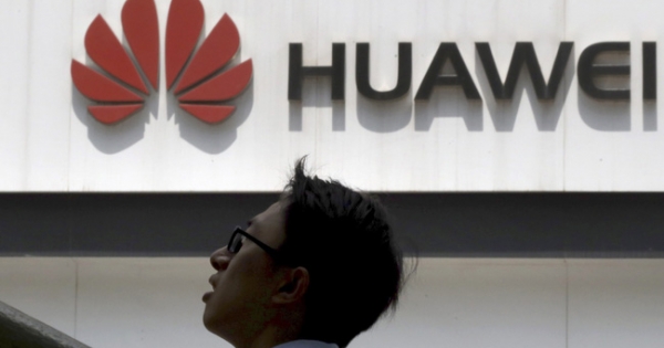 Nhiều tập đoàn công nghệ lớn của Mỹ ngừng hợp tác với Huawei
