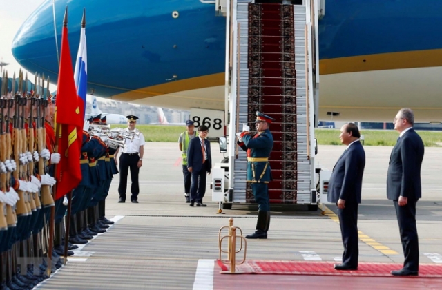 Lễ đón chính thức Thủ tướng Nguyễn Xuân Phúc tại thủ đô Moskva