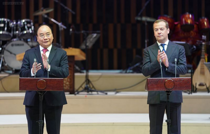 Thủ tướng Nguyễn Xuân Phúc và Thủ tướng Nga D.A. Medvedev dự lễ khai mạc Năm chéo Việt-Nga.