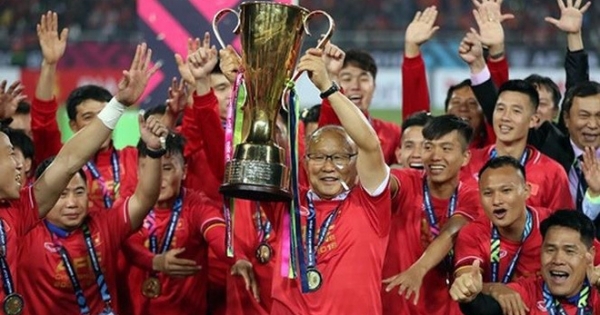 Tuyển Việt Nam và World Cup 2022: Thầy Park nói cấm sai...