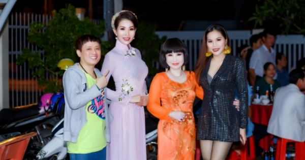 Chế Thanh, Thanh Kim Huệ biểu diễn trong đêm nhạc do HH Diễm Kyly tổ chức